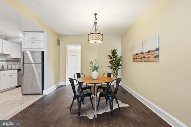 608 KENYON ST NW, Washington, DC 20010