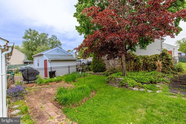 84 DEWSBURY LN, Quakertown, PA 18951