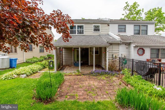84 DEWSBURY LN, Quakertown, PA 18951