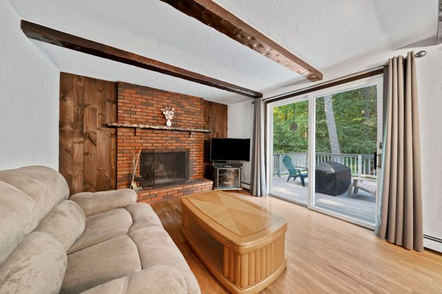 44 Pine Island Rd, Hanover, MA 02339