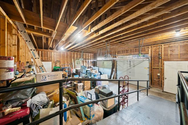 44 Pine Island Rd, Hanover, MA 02339