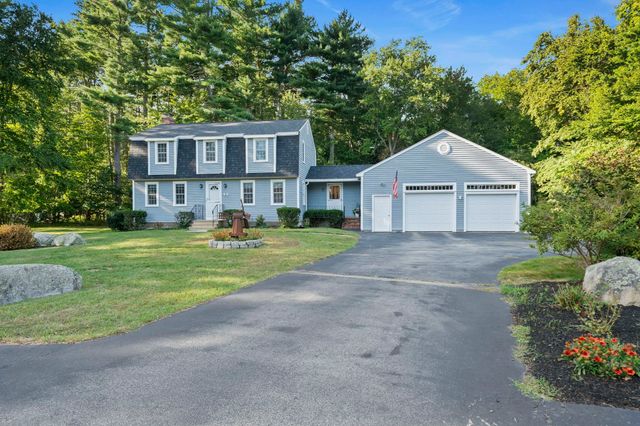 44 Pine Island Rd, Hanover, MA 02339