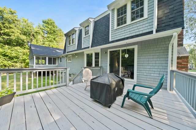 44 Pine Island Rd, Hanover, MA 02339