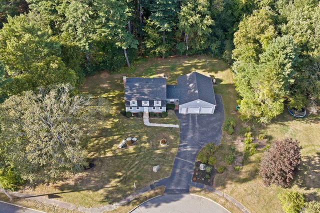 44 Pine Island Rd, Hanover, MA 02339