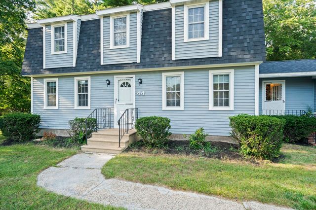 44 Pine Island Rd, Hanover, MA 02339