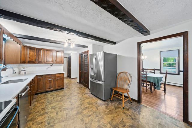 44 Pine Island Rd, Hanover, MA 02339