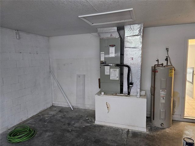 5704 PECAN ROAD, Ocala, FL 34472