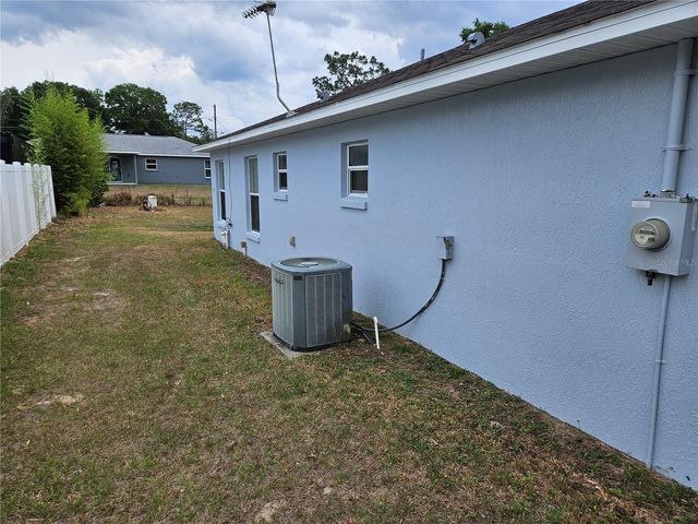 5704 PECAN ROAD, Ocala, FL 34472