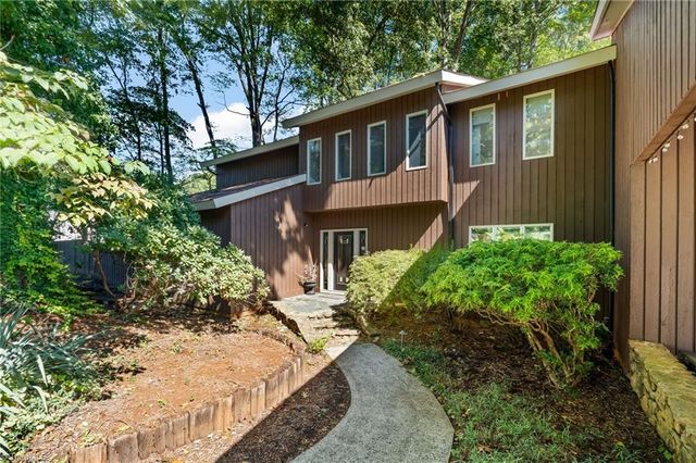 5114 Hedrick Hedrick Drive, Greensboro, NC 27410