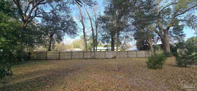 401 N 65th Ave, Pensacola, FL 32506