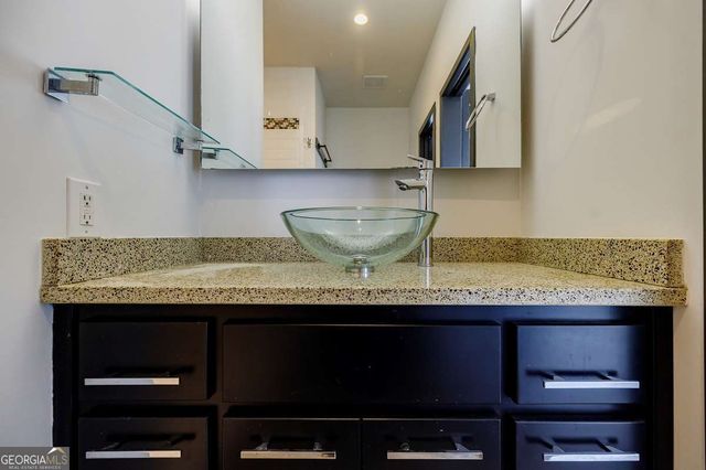 972 DEKALB Avenue NE 202, Atlanta, GA 30307
