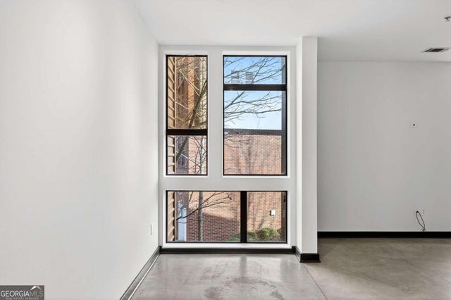972 DEKALB Avenue NE 202, Atlanta, GA 30307