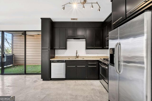 972 DEKALB Avenue NE 202, Atlanta, GA 30307