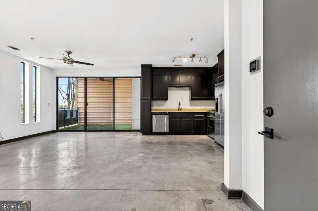 972 DEKALB Avenue NE 202, Atlanta, GA 30307