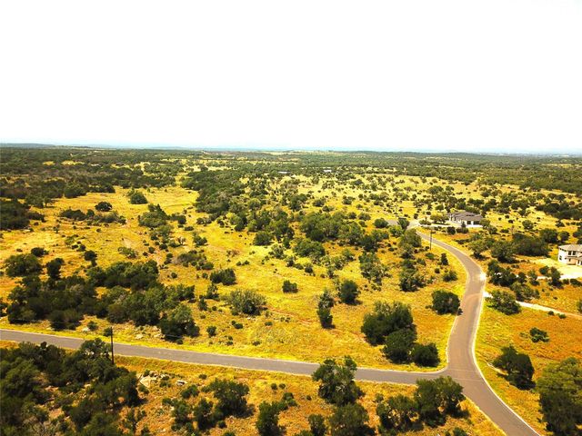 181 Kadens BLF, Round Mountain, TX 78663