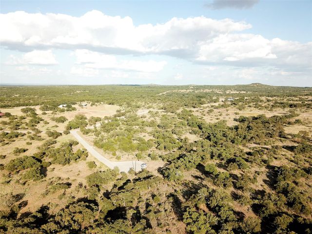181 Kadens BLF, Round Mountain, TX 78663