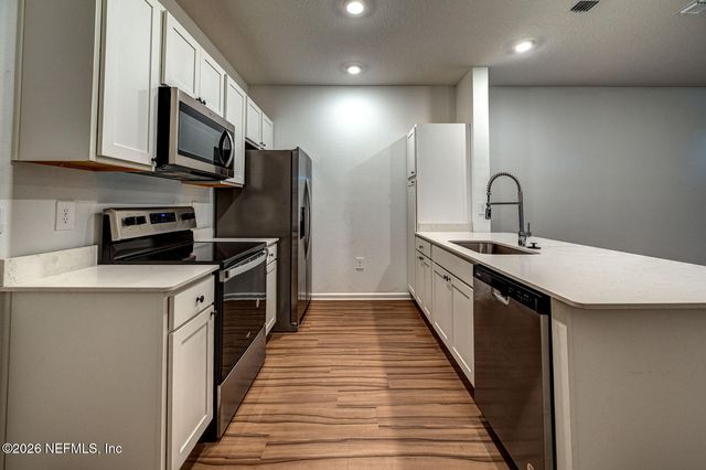 827 RIVERTREE Place, Middleburg, FL 32068