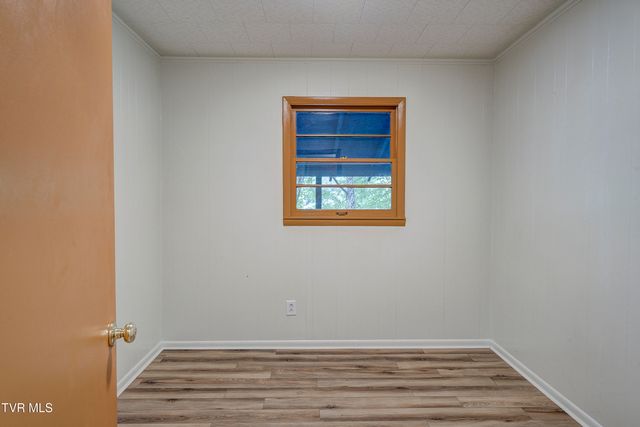 144 Ripshin Lake Road, Roan Mountain, TN 37687