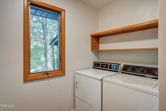 144 Ripshin Lake Road, Roan Mountain, TN 37687