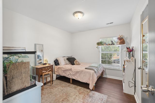 388 Kingview Dr, Nashville, TN 37218