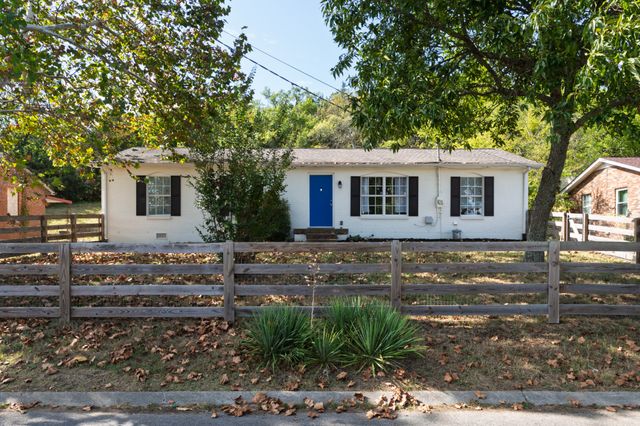 388 Kingview Dr, Nashville, TN 37218