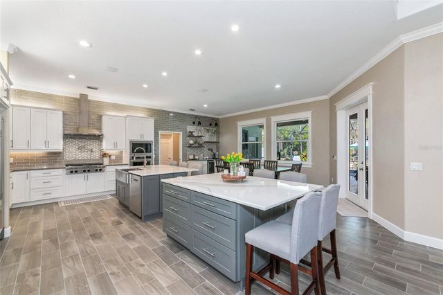 702 WOODVIEW WAY, Bradenton, FL 34212