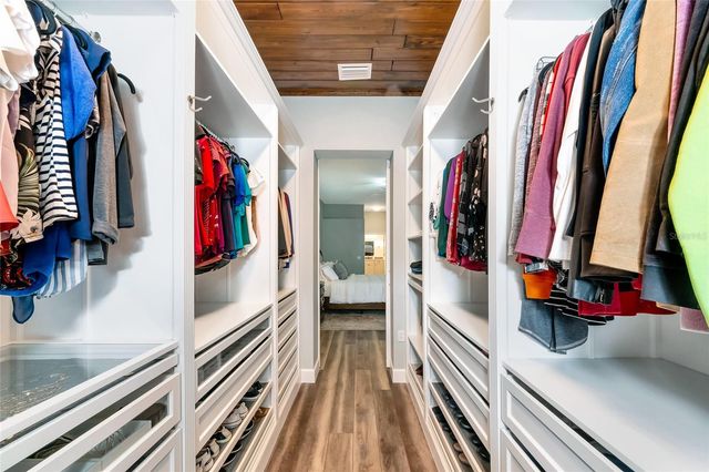 702 WOODVIEW WAY, Bradenton, FL 34212