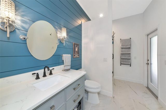 702 WOODVIEW WAY, Bradenton, FL 34212