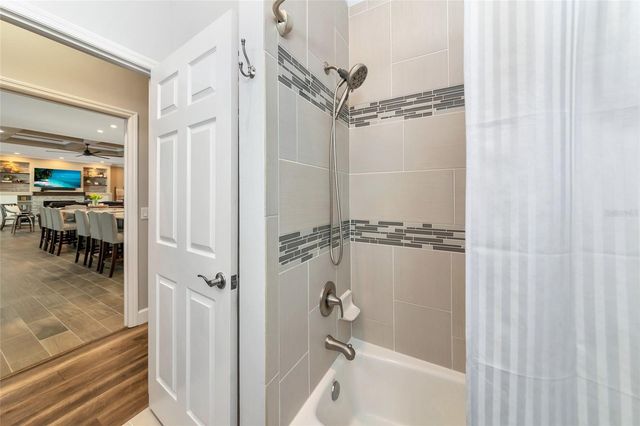 702 WOODVIEW WAY, Bradenton, FL 34212