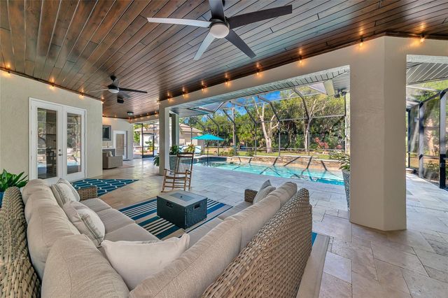 702 WOODVIEW WAY, Bradenton, FL 34212