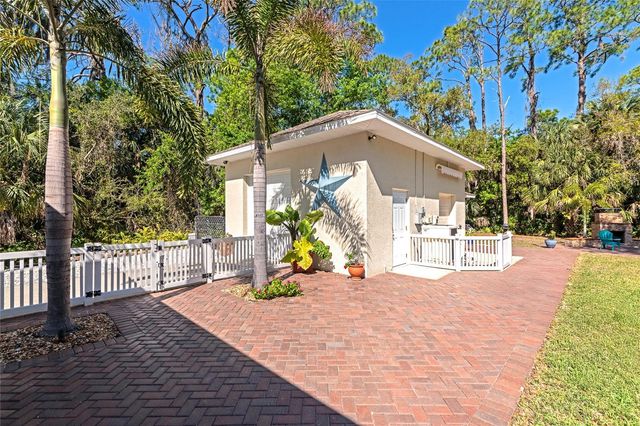 702 WOODVIEW WAY, Bradenton, FL 34212