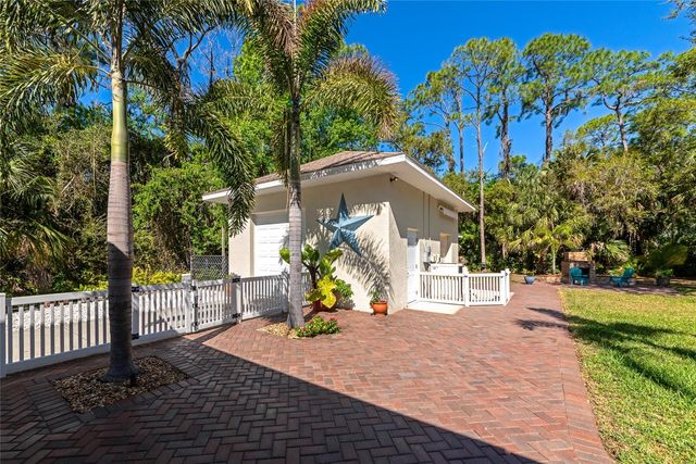 702 WOODVIEW WAY, Bradenton, FL 34212