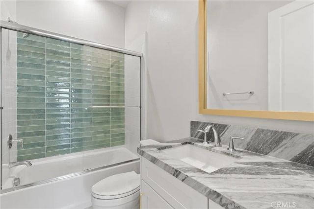 200 Newton, Lake Forest, CA 92630