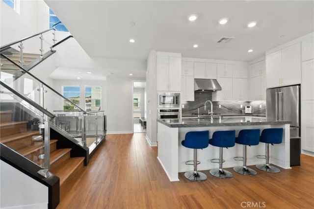 200 Newton, Lake Forest, CA 92630