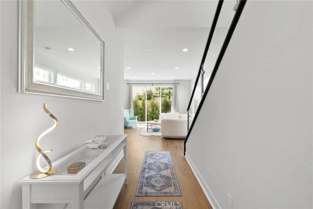 200 Newton, Lake Forest, CA 92630