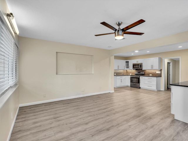 607 W Perry Street, Lantana, FL 33462