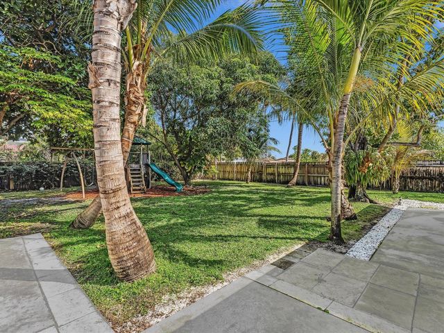 607 W Perry Street, Lantana, FL 33462