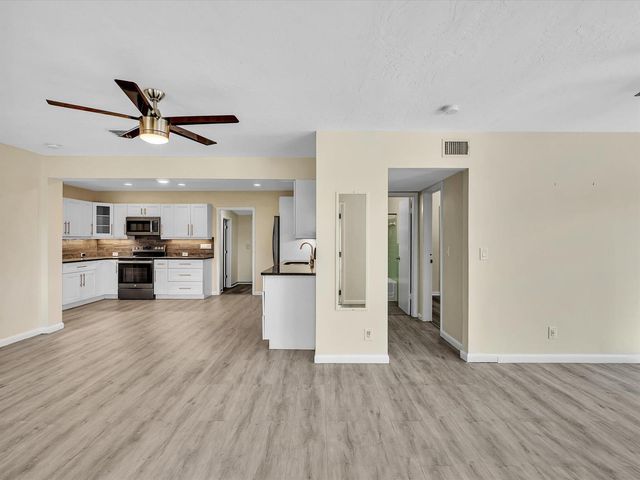 607 W Perry Street, Lantana, FL 33462