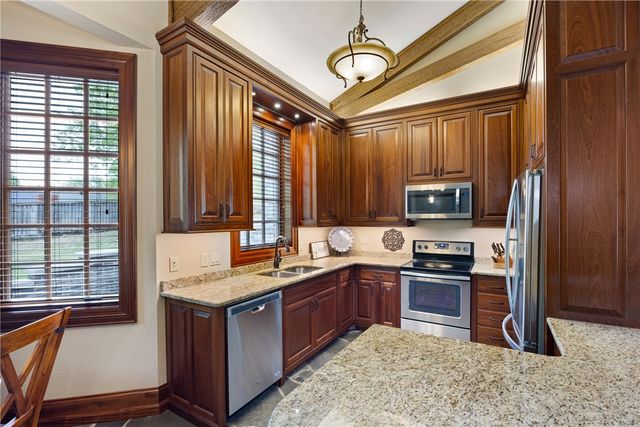 12 Live Oak Lane, Russellville, AR 72801