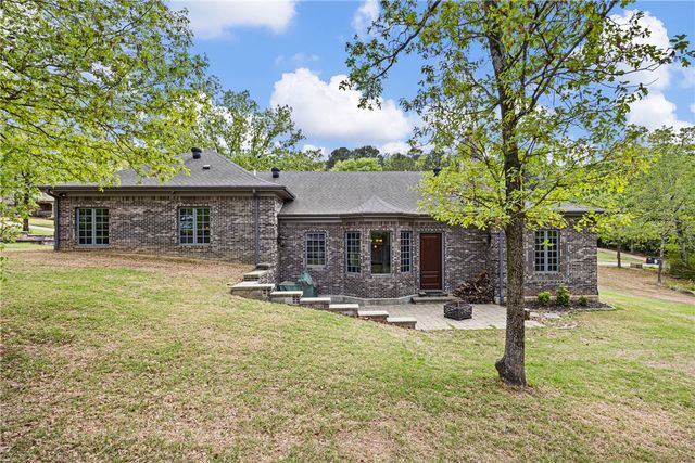 12 Live Oak Lane, Russellville, AR 72801