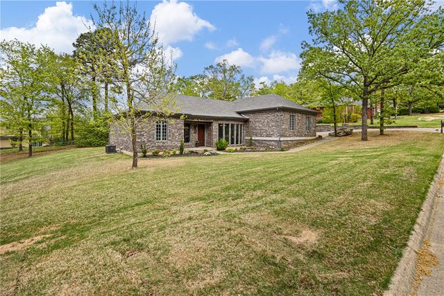 12 Live Oak Lane, Russellville, AR 72801