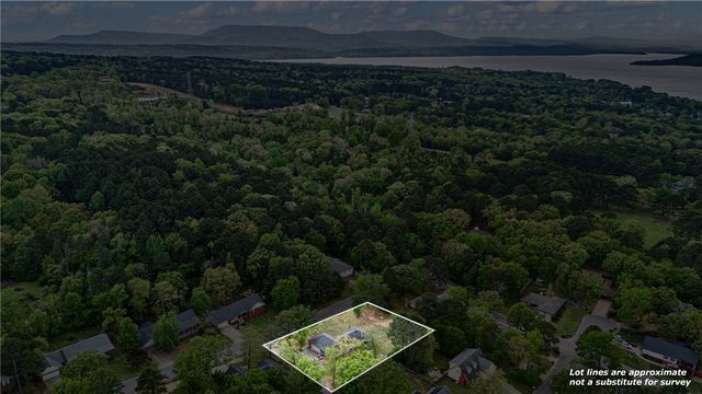 12 Live Oak Lane, Russellville, AR 72801