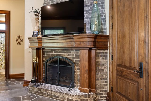 12 Live Oak Lane, Russellville, AR 72801