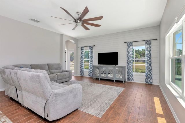 12012 NORTHUMBERLAND DRIVE, Tampa, FL 33626