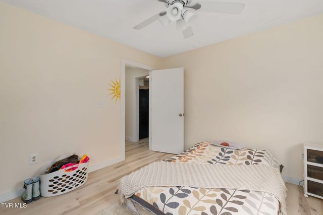 7300 Snake Hollow Road, Sneedville, TN 37869