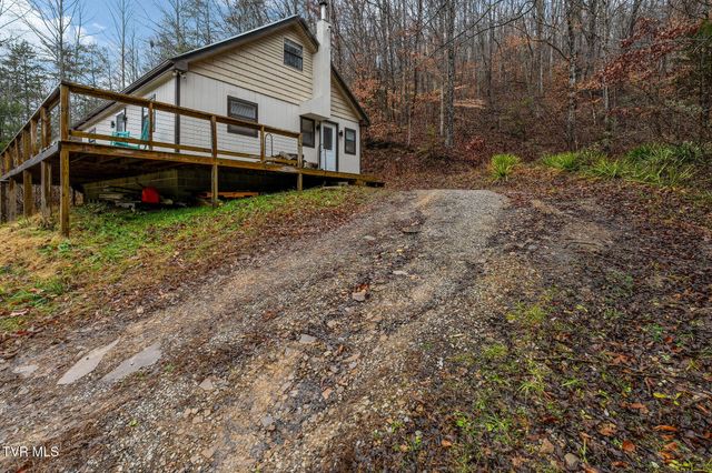 7300 Snake Hollow Road, Sneedville, TN 37869