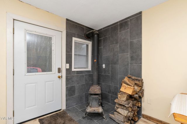 7300 Snake Hollow Road, Sneedville, TN 37869