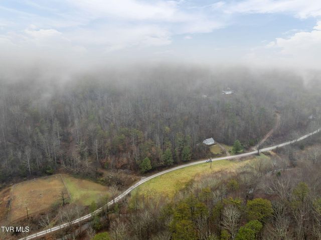 7300 Snake Hollow Road, Sneedville, TN 37869