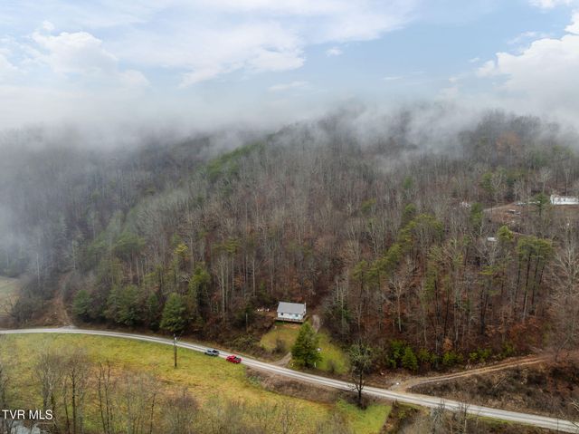 7300 Snake Hollow Road, Sneedville, TN 37869