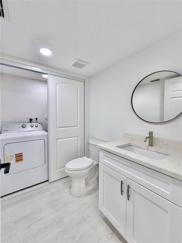 8453 N Coral Cir, North Lauderdale, FL 33068